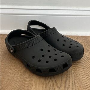Black Crocs Size Men’s 8 Women’s 10